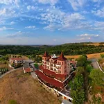 комплекс ани мар яз клокотница 호텔 파스코보