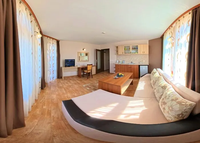 комплекс ани мар яз клокотница Chaskovo